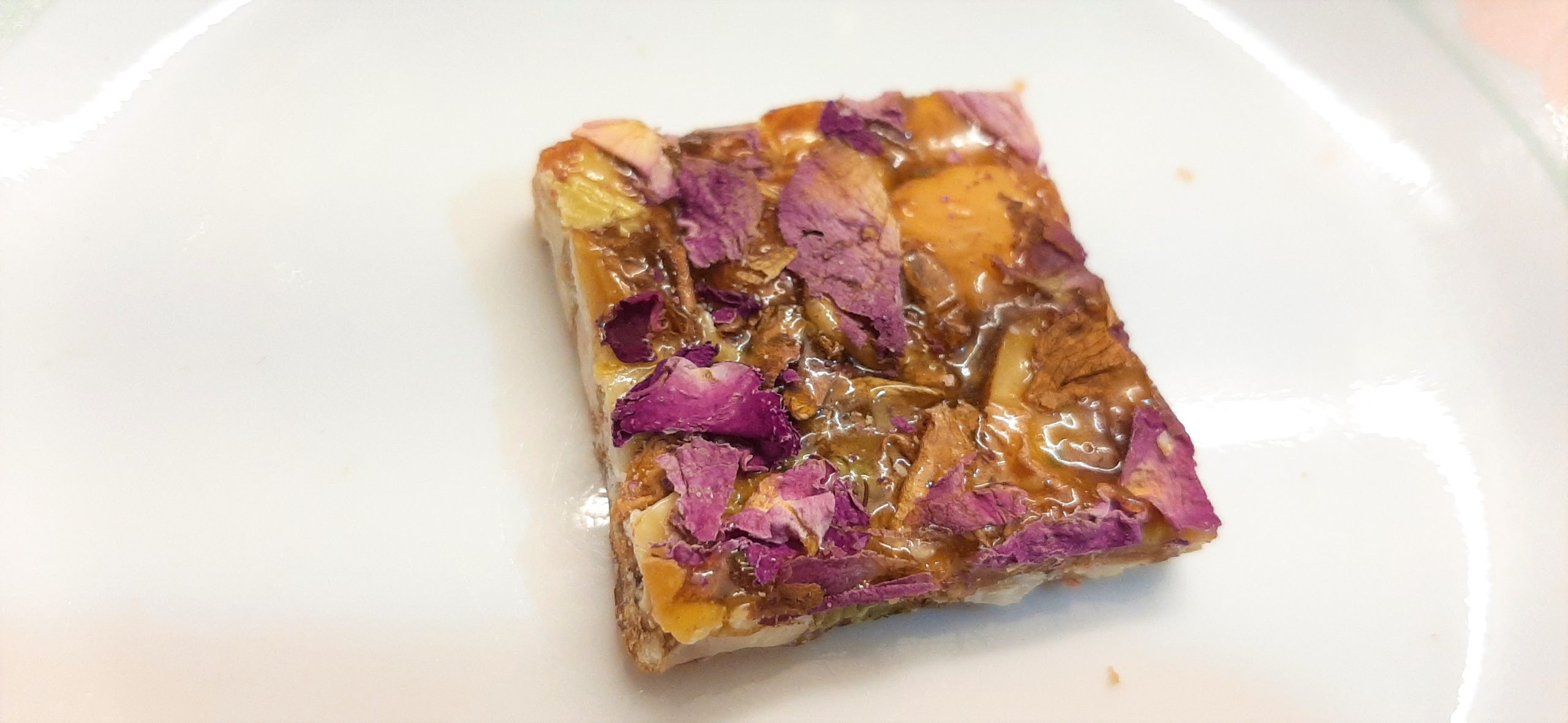 Rose Brittle With Nuts