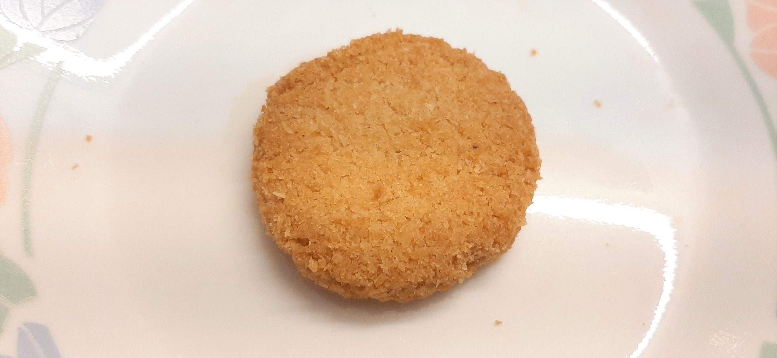 Classic Crunchy Coconut Cookies