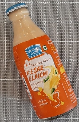 Packaging-of-Mother-Dairy-Kesar-Elaichi-Flavoured-Milk