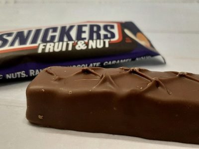 Snickers Fruit & Nut Chocolate Review