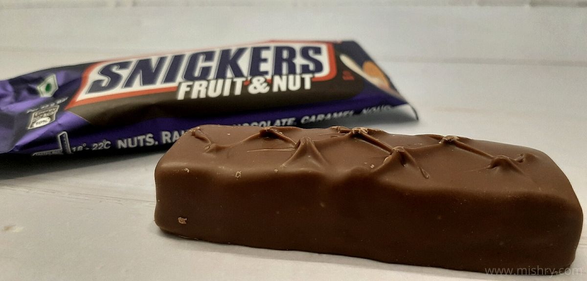 Snickers Fruit & Nut Chocolate Review
