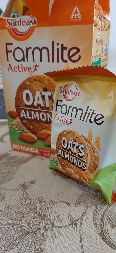 Sunfeast Farmlite Active Oats Almonds Packaging