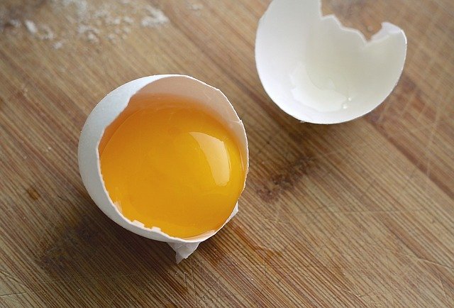 टूटा हुआ अंडा
