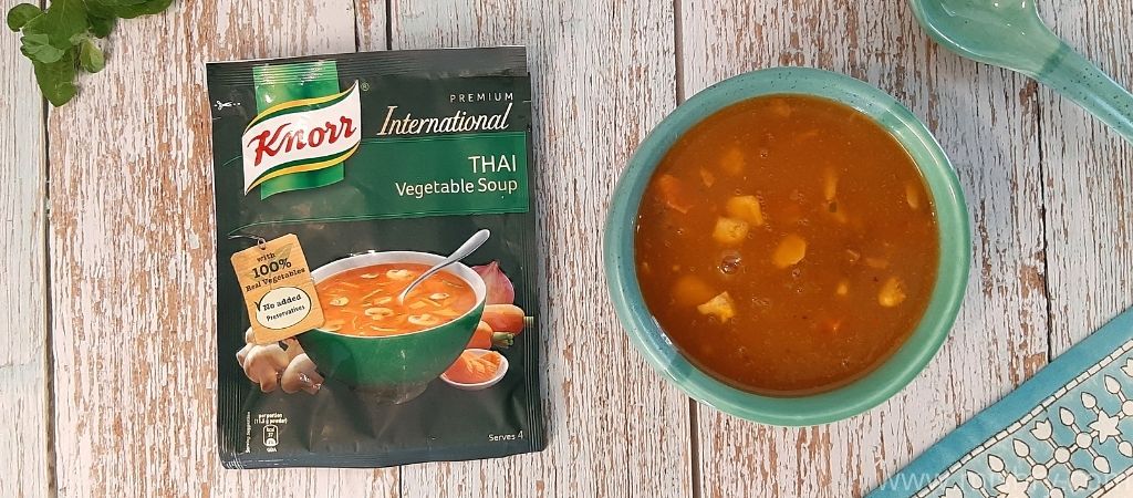 थाई वेजिटेबल सूप पकाने के बाद