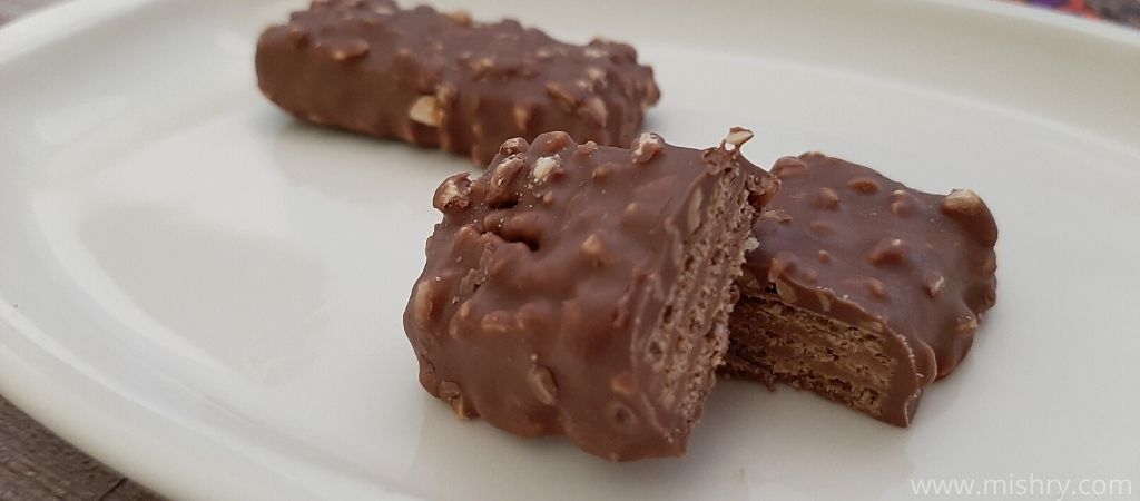 नेस्ले मंच नट्स चॉकलेट रिव्यू